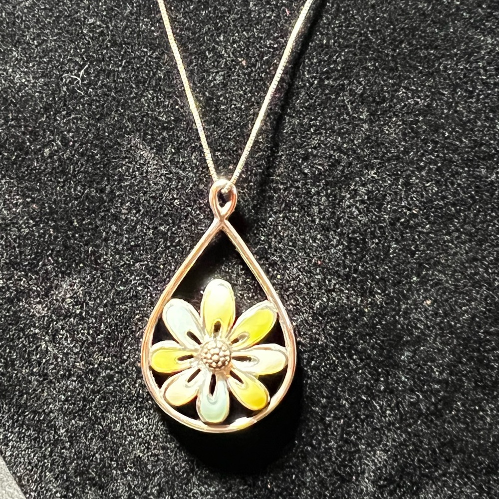 Disney silver Yellow & Green Flower Belle Drop Necklace